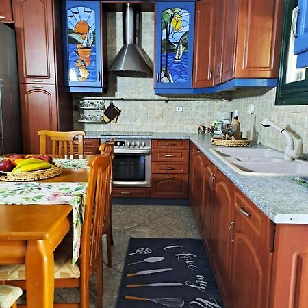 Evelina 1 Apartment Lixouri Bagian luar foto