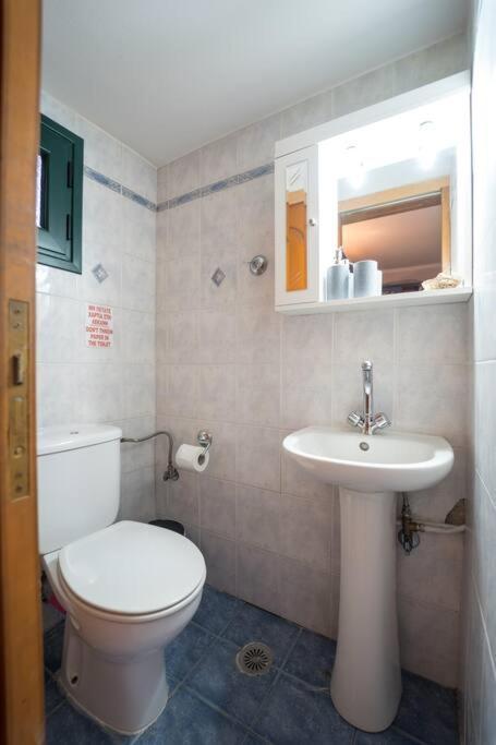 Evelina 1 Apartment Lixouri Bagian luar foto