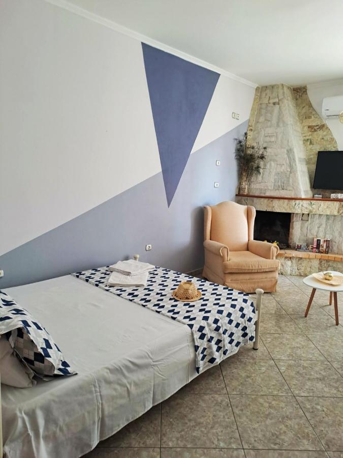 Evelina 1 Apartment Lixouri Bagian luar foto